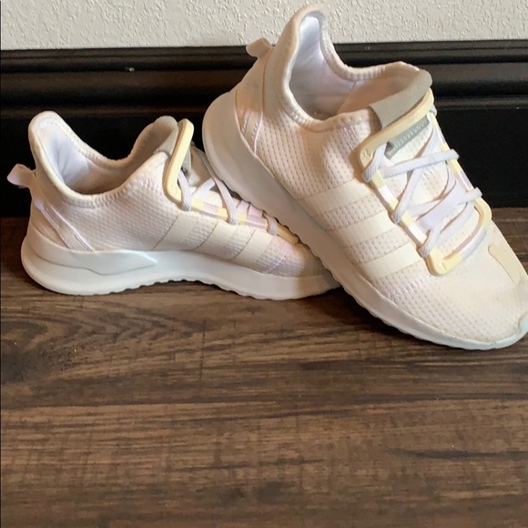 Adidas white kids sneakers size 2 - Picture 1 of 3